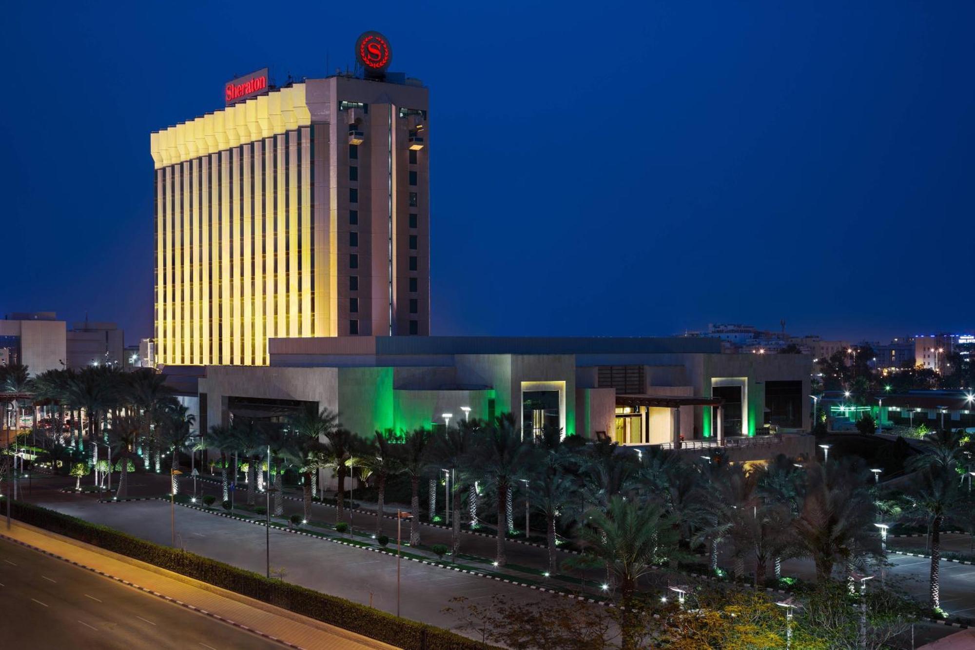 Sheraton Dammam Hotel & Convention Centre Kültér fotó Sheraton Riyadh Hotel and Towers