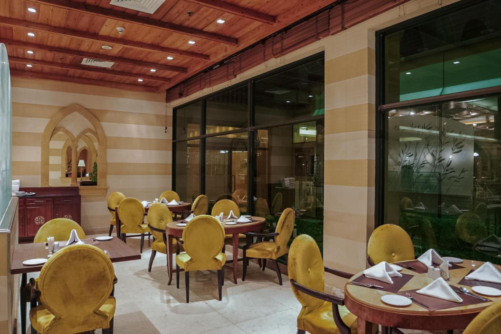 Sheraton Dammam Hotel & Convention Centre Kültér fotó