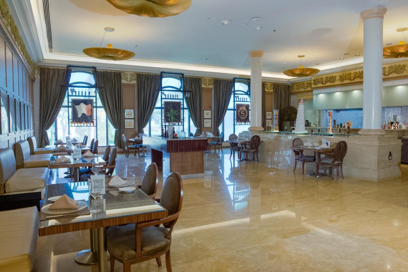 Sheraton Dammam Hotel & Convention Centre Kültér fotó